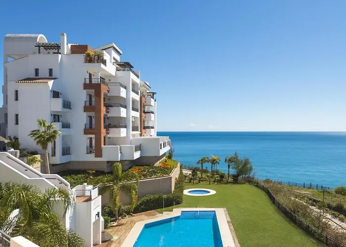 Exclusivo Apartamento De 2 Dormitorios Vista Mar Lateral